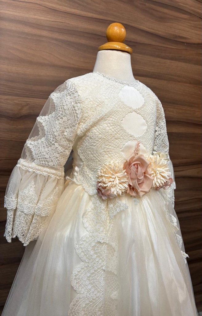 VESTIDO PRESENTACION V4061