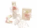 Set de Biblia Latinoamericana, Vela Decorada y Corona para Presentación de Niña en Tonos Blush 3B4A11250