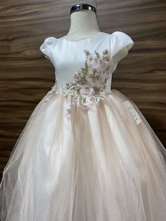 VESTIDO PRESENTACIÓN VIVIS 7