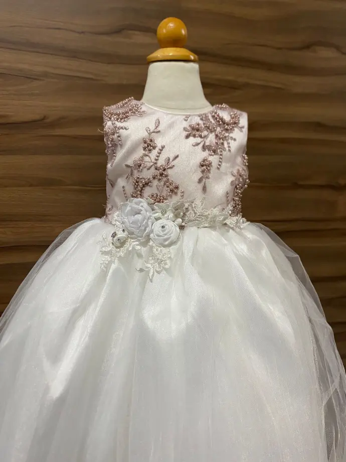 VESTIDO PRESENTACIÓN VIVIS 3