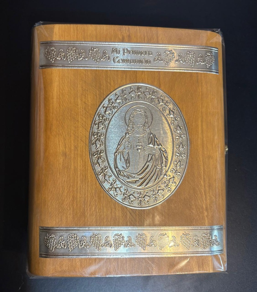 SET PRIMERA COMUNION CAJA REPUJADO ISIS