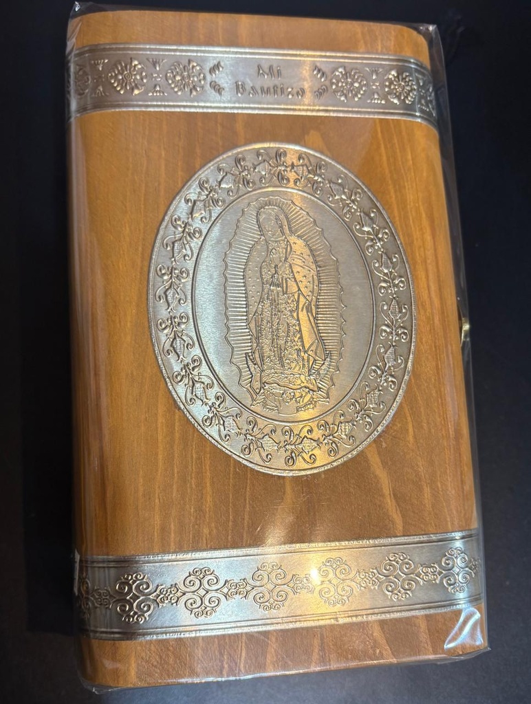 SET BAUTIZO CAJA REPUJADO ISIS