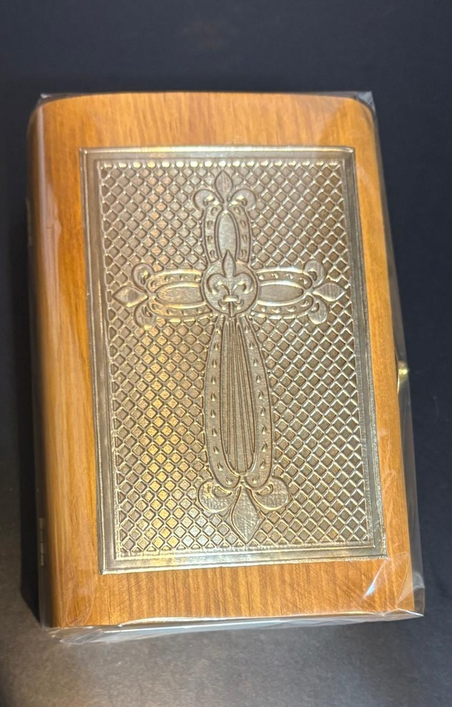 BIBLIA EN COFRE ISIS