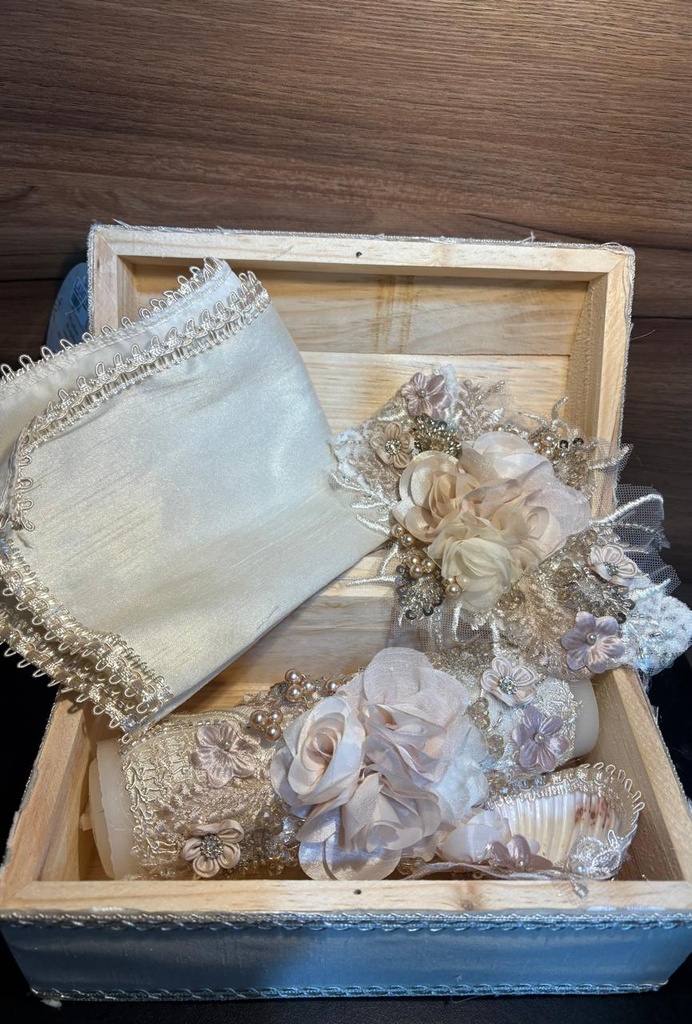 BAUL C / DIADEMA BAUTIZO