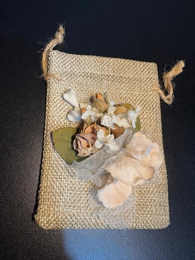 [0005090] BOLSA ORGANZA CON BOUQUET 5090